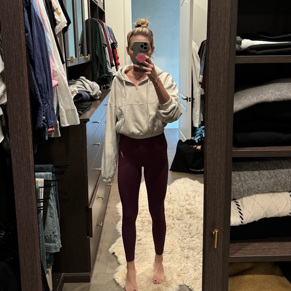 ALO YOGA CROPPED WORKOUT HOODIE